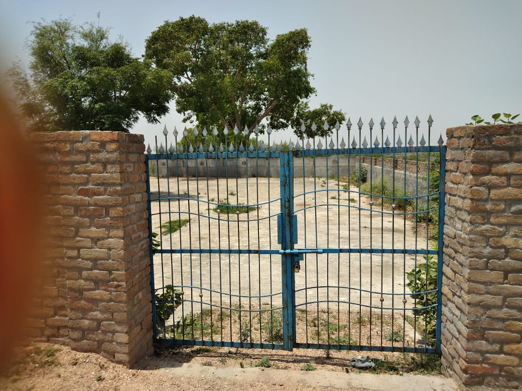 BaseeratFdnPk's tweet photo. ❤️We have come up with a *construction project.* 
We aim to construct a rooftop shelter on the 'Janaza Gah' of a village for the ease of the residents. https://t.co/Wxy6fLJbay