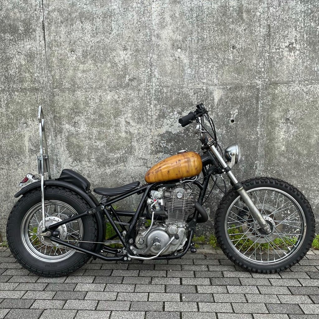 2persenter's tweet photo. 2%er No.232 SR400 bopper.
愛知県からベース車持ち込みでオーダーいただいたボチョッパー
Web▶️ https://t.co/UzGygF0DyQ
また動画アップしますね😊
#sr400 #sr500 #streetchopper #2percenter #chopper #bobber
#ツーパーセンター #チョッパー #ボバー #srハードテール https://t.co/Ew7H3x8qSG