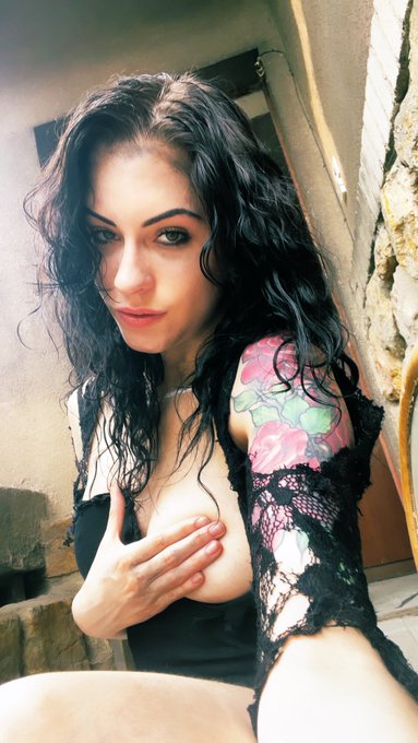 Messy days https://t.co/JAiwnyI7tA