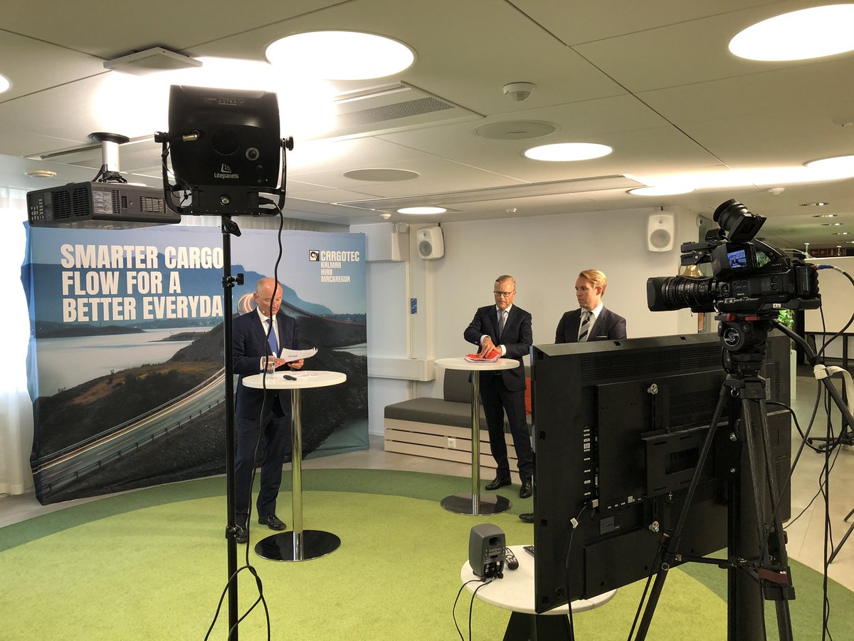 Tänään toimistopäivä puolivuotiskatsauksen parissa. Sijoittajapuhelu alkamassa. @Cargotec #CargotecIR