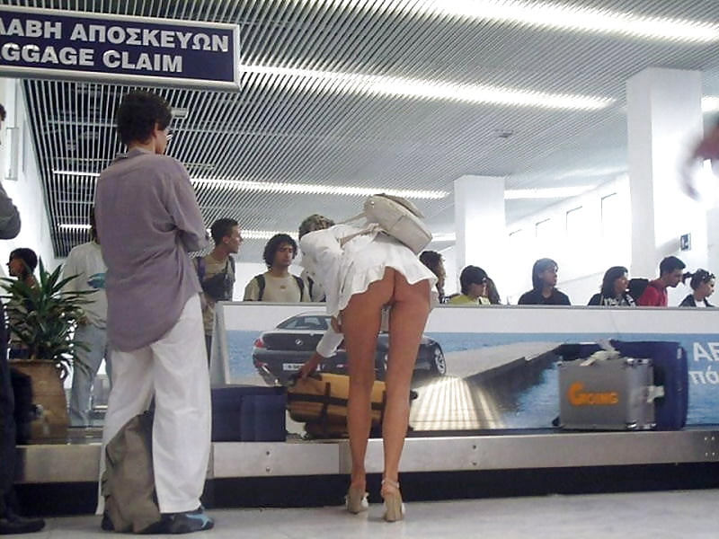 Going all around the airport pantyless and bending over to get her luggage ...