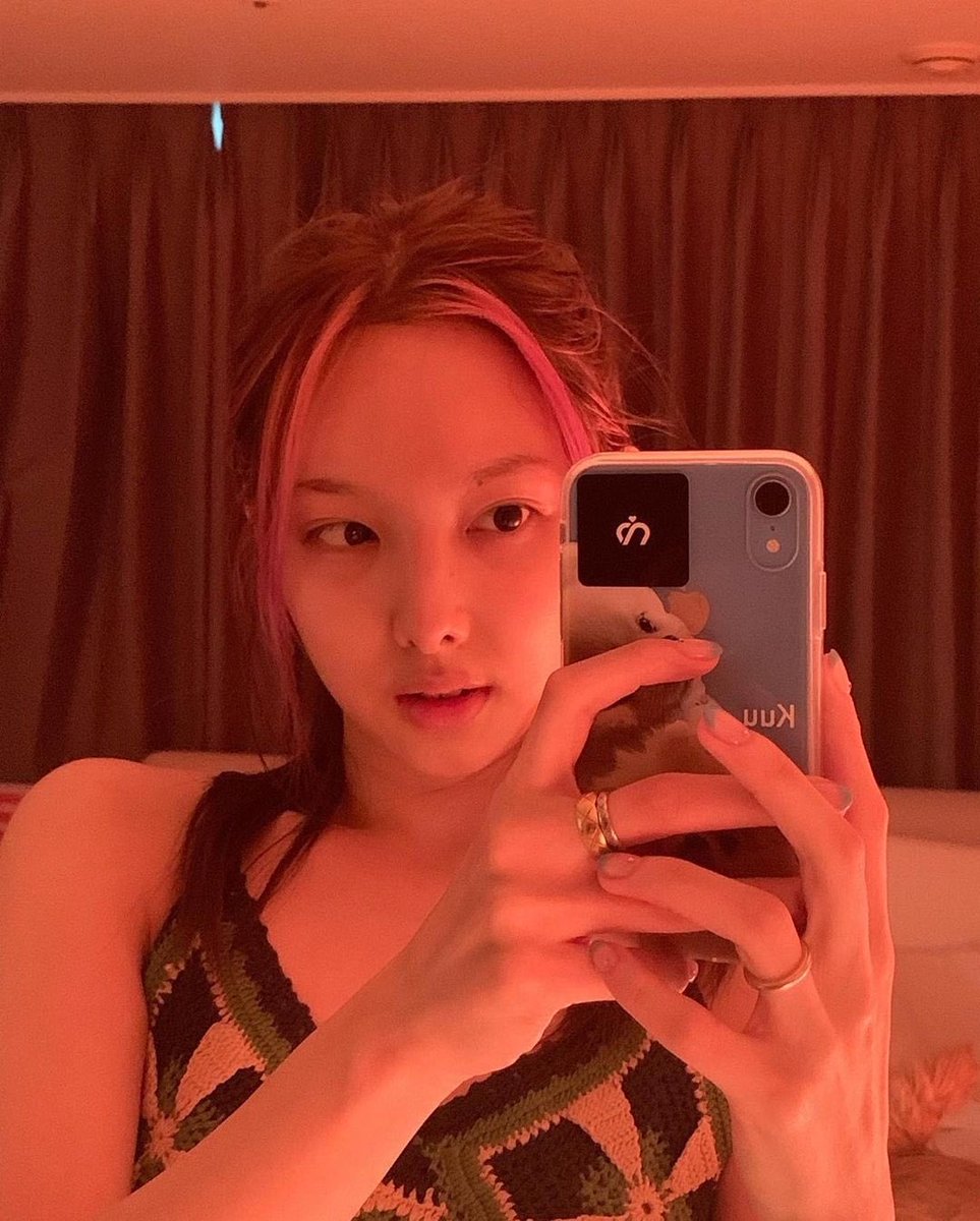 archivenayeon's tweet photo. HER https://t.co/merfECCZTL