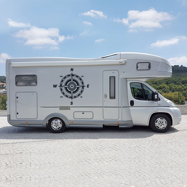 𝗘 𝗦 𝗣 𝗘 𝗖 𝗧 𝗔 𝗖 𝗨 𝗟 𝗔 𝗥 💥

Cómpralo Aquí ➡️ viniloscasa.com/vinilos-autoca…

#viniloscasa #latiendadelaspegatinas #decorarconvinilos #stickers #caravana #autocaravana #autocaravanas #motorhome #motorhomelife #vans #lifeisgood #enjoytheride #rosadelosvientos #roseofthewinds