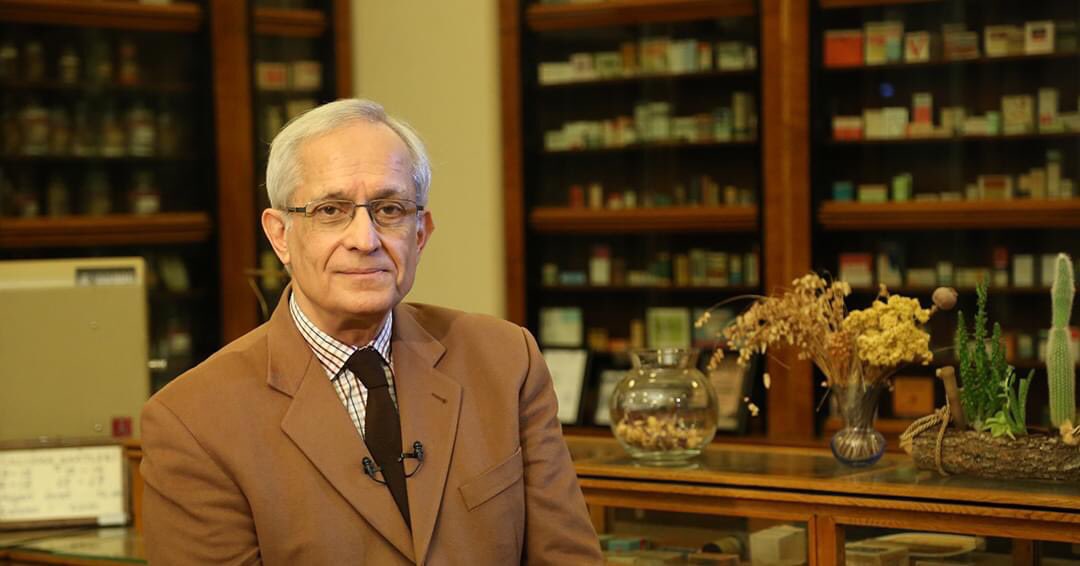 Bitkilerin tedavi amaçlı kullanımının insanlık tarihi kadar eski... Doğanın muziceleri olarak tanımlayabileceğimiz bu dünyanın inceliklerini Prof. Dr. Erdem Yeşilada ile sağlık söyleşisini Zeynep Omay yaptı.