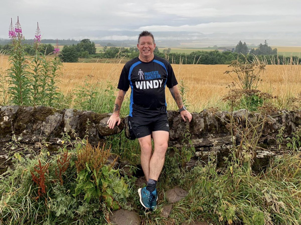 WindyWilson88's tweet photo. Windy says wet one this morning but it’s done. Last time my @ProstateUK top was this wet was @berlinmarathonE 2019

Did you know 1 man dies every 45mins here in the UK of #ProstateCancer. I was out for 90mins and in that time we sadly lost another two

#OneForTheLads 💙🖤 https://t.co/L4vLYXtCSV