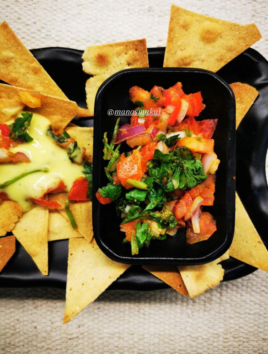 manasmukul's tweet photo. Rains and Nachos...😋

Homemade Loaded Nachos with Homemade Cheese Sauce and Pico de gallo

#foodporn #foodie #TheJokerCooks #MaaDaPutt #loadednachos #nachos

@That_Desi_Girl @iPragun @RoyrashiRR @food_porn @anindya0909 @Atulmaharaj https://t.co/ETIHF2qoE8
