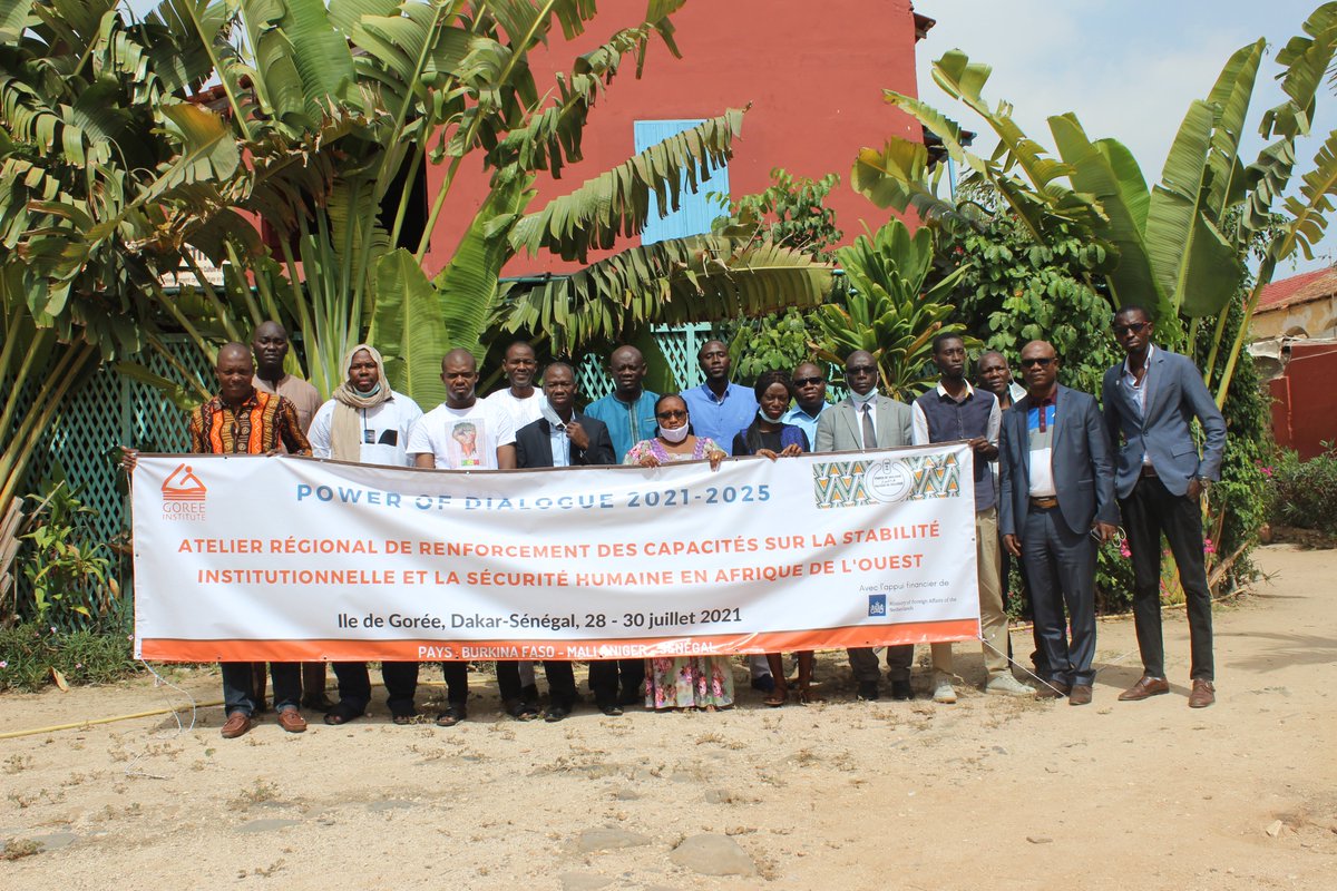 goreeinstitute's tweet photo. Nous avons débuté ce matin la formation régionale sur la stabilité institutionnelle et la sécurité en Afrique de l'Ouest. « Une forte synergie et la génération de connaissances sont des moteurs positifs du changement » est le thème de cette formation qui va durer trois jours. https://t.co/X7u64JTOoC