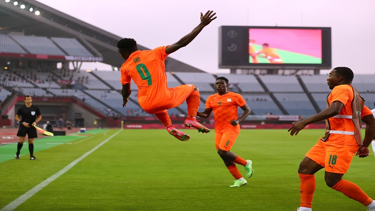 SABCNews's tweet photo. Defending champions Brazil advanced to the quarter-finals of the men’s #Olympics soccer tournament after a 3-1 victory over Saudi Arabia on Wednesday while Ivory Coast booked their berth following a 1-1 draw with Germany.
https://t.co/m142fNZ9ap https://t.co/5HlWJybmfy