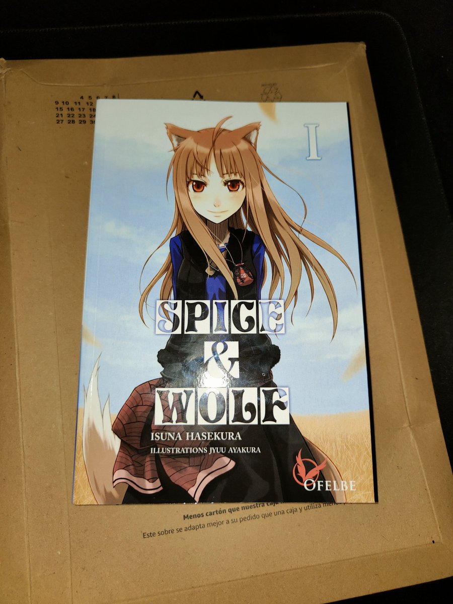 Merci énormément à @SpiceAndWolfFR pour le petit paquet arrivé tôt ce matin !! Il est magnifique !!