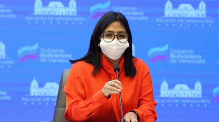 ViceVenezuela's tweet photo. #Atención || Balance #COVID19 || Venezuela registró 1.060 nuevos contagios en las últimas 24 horas. 

Leer más: https://t.co/kAUVzfTc6t https://t.co/5eGzcqjwsv