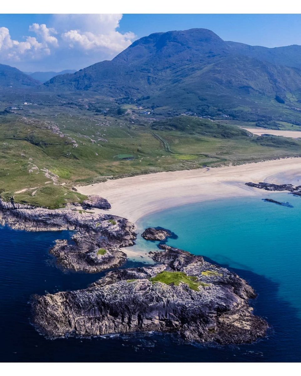 visit_galway's tweet photo. The midweek blues... The right kind though!🌊🏖️🏞️😍💙

📸 @puddiphoto
📌 Lettergesh Beach, Connemara

#Bluetiful #Beachin #BeachLife #LoveThisPlace #AmazingSpot #ThatView #LettergeshBeach #Renvyle #Connemara #Galway #Ireland #VisitGalway https://t.co/d0tmLXfkPr