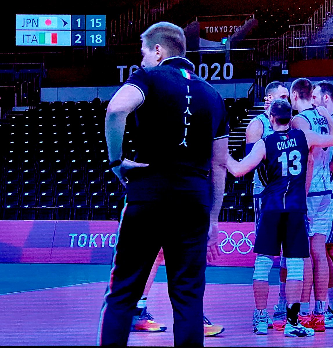 イタリア X バレー Hotワード