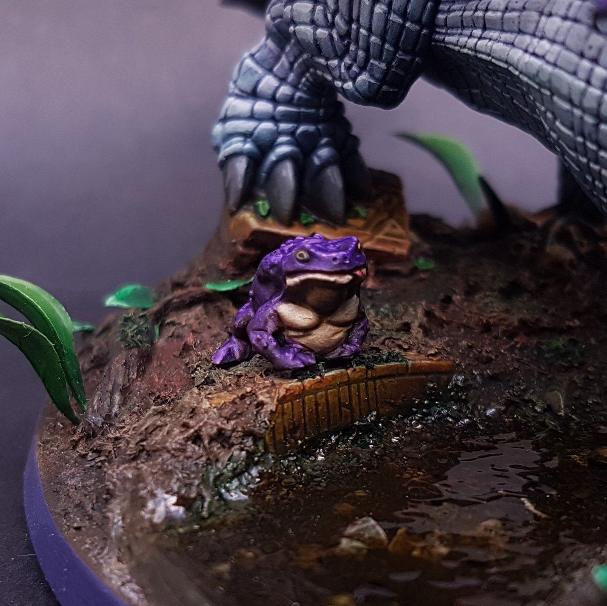 ZephyDr's tweet photo. Finished this good boy!
#PaintingWarhammer #WarhammerCommunity #warhammer #seraphon #ageofsigmar https://t.co/rOCwx1sKXj