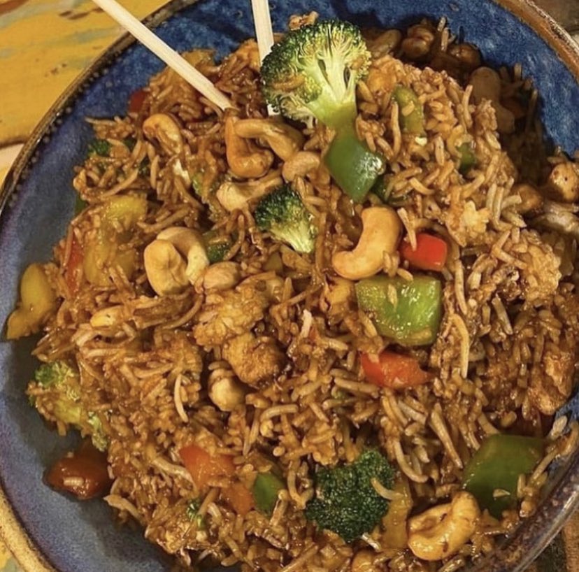 ramenathome's tweet photo. Khaos about this beauty 😜
.
#8before8KhaoPad
.
Order&Pay 👉on the Ramen app or @ramen.ie. Ar oscailt 4-9pm 👨💻 Or walk right in to happiness🏃♀️
Deliveries available 5-9pm in most units, check out our web or our app.
.
#guesswhatsback
#EatSleepRamenRepeat 🔁
#Naturally@Ramen https://t.co/ybU357CBJy