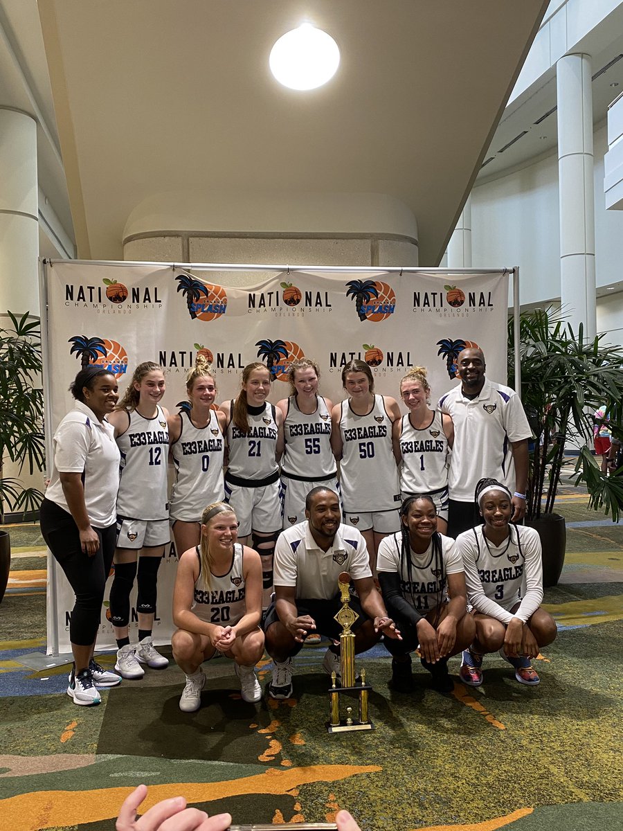 beccanewmann50's tweet photo. Going to miss this group of seniors so much, but we ended our season in the best way as National Champs! @2022E33Watson @SarahTaub2 @HeinLibby @meganreed2024 @emmegjohnson @AnnaGernatt @brookemoore33 @TownsLauryn @KierstenJames27 https://t.co/2UAJ5FRgtN