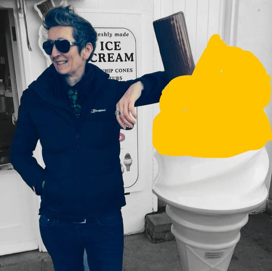 forsocksake's tweet photo. I went to Redcar - land of the lemon top - today to talk Teesside-seaside socks with Dave on @zetlandfm - cheers Dave 📻🏖️🧦🍋🍦 https://t.co/GcKa5lQHj0