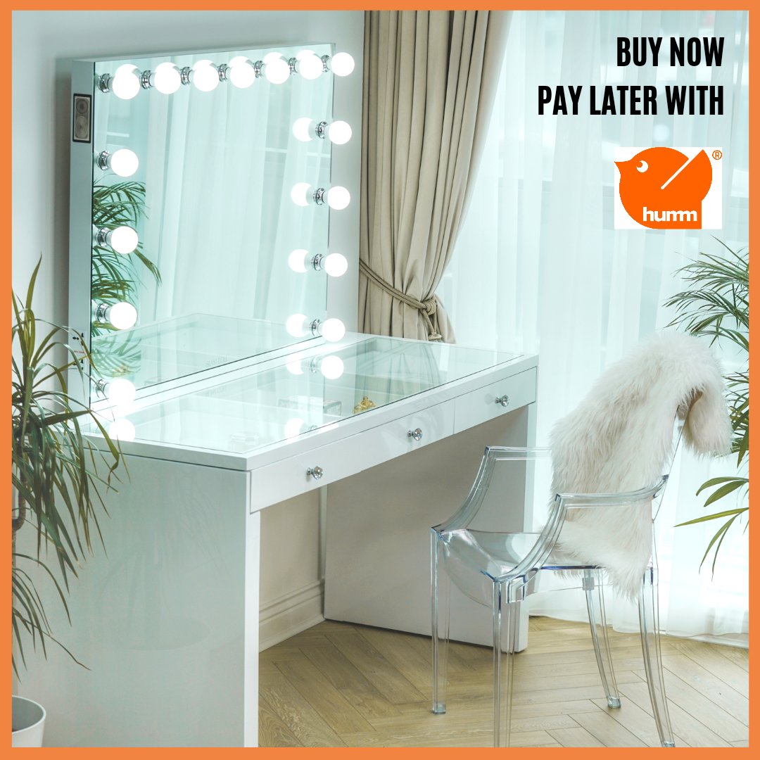 GLAMDOLLIRELAND's tweet photo. Our 3 favourite words: BACK IN STOCK 😍 The Marilyn Glam Station. Secure for Christmas! Buy Now and Pay Later with Humm  🛍️ Shop Now https://t.co/vDBKrXl4fN #bringinghollwyoodhome #glamstations #hollywoodmirror #humm #PutItonLaybuy #fashion #mua #glamdoll #makeup https://t.co/WpBQqfmlcT