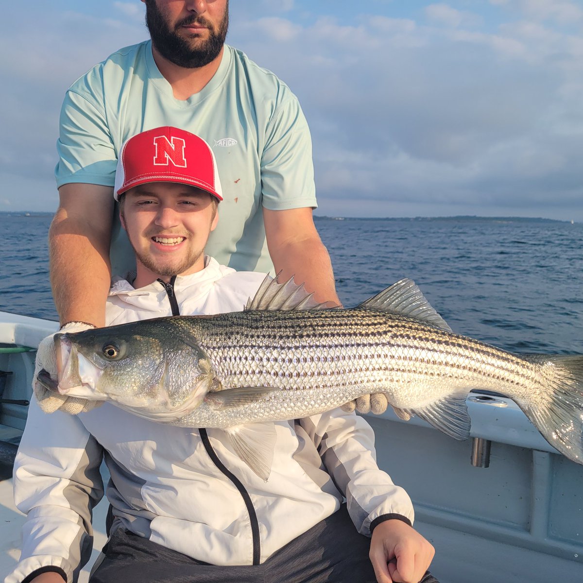 IWMS_pack's tweet image. Great day fishing with Adventure Charters. Caught 17 striper on a few hours with the boys. #recharge