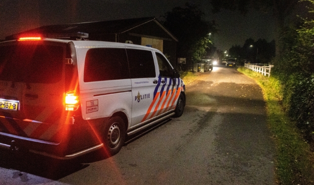 Politiehelikopter zet achtervolging in na bootdiefstal  #haarlem #spaarndam #bootdiefstal