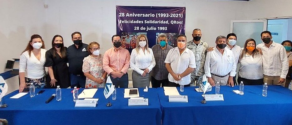 LiliCamposM's tweet photo. Agradezco ser parte de este XXVIII Aniversario de la creación del municipio de Solidaridad. Acompañar a quienes integran el Grupo Cívico Político “28 de Julio”, fue un honor. Mi compromiso y amor por Solidaridad, me impulsan a continuar trabajando.
Feliz cumpleaños #Solidaridad! https://t.co/8fojCJAYAm
