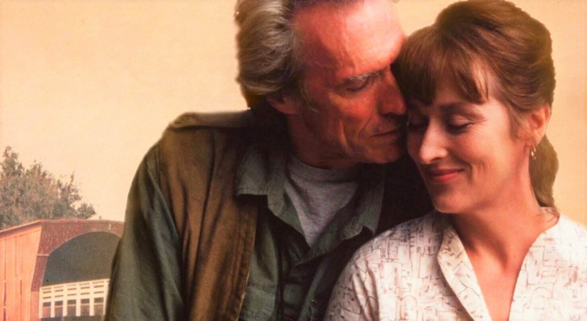sulromanzo's tweet photo. Nel 1995 Clint Eastwood dirige e interpreta, insieme a Meryl Streep, «I ponti di Madison County», tratto dall'omonimo romanzo di Robert James Waller (1992). Che ne pensate di questo film? E di Clint e Meryl nei ruoli di Robert e Francesca?
#LibriAlCinema https://t.co/hxKBulvQpy