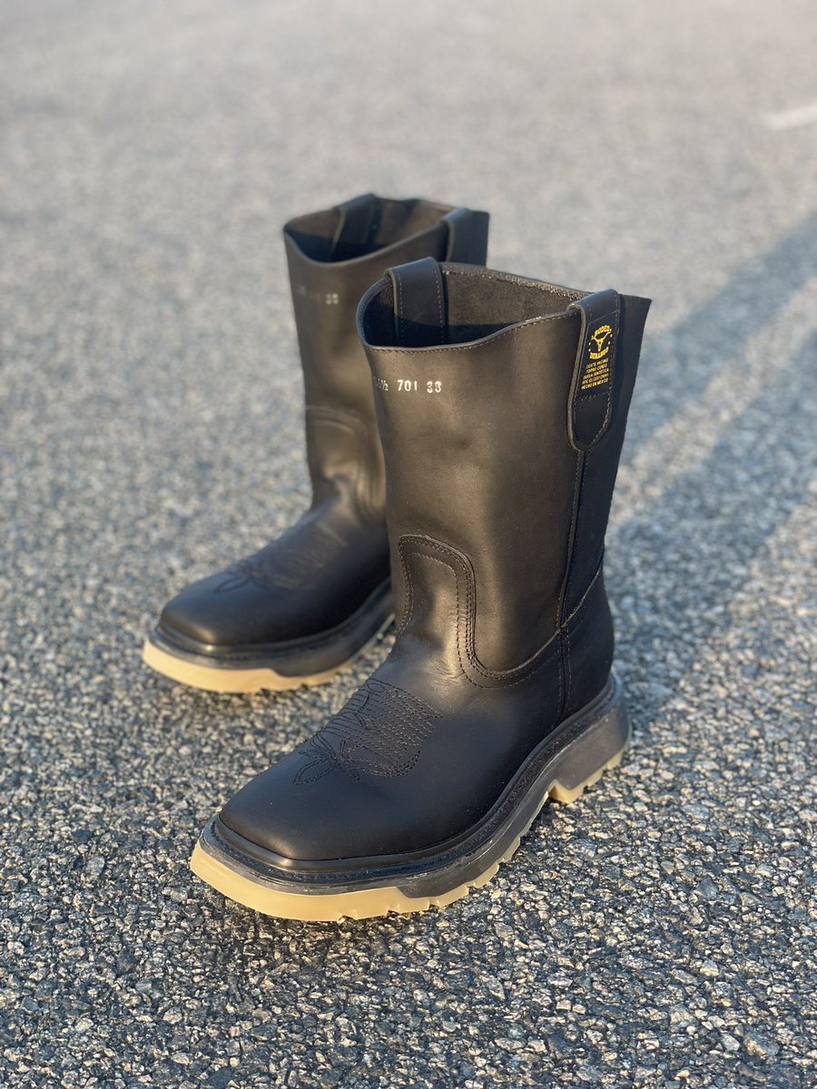 rodeodurango's tweet photo. Shop our Work Boot collection at 15%OFF!
🔎Shop: Roper Work Boots
USE Code “Summer” at checkout with ANY boots😁
shop https://t.co/8URQbG1YyA or link in bio #workboots #safetyboot #roperboot #exploremore https://t.co/CYqFz0zjrY