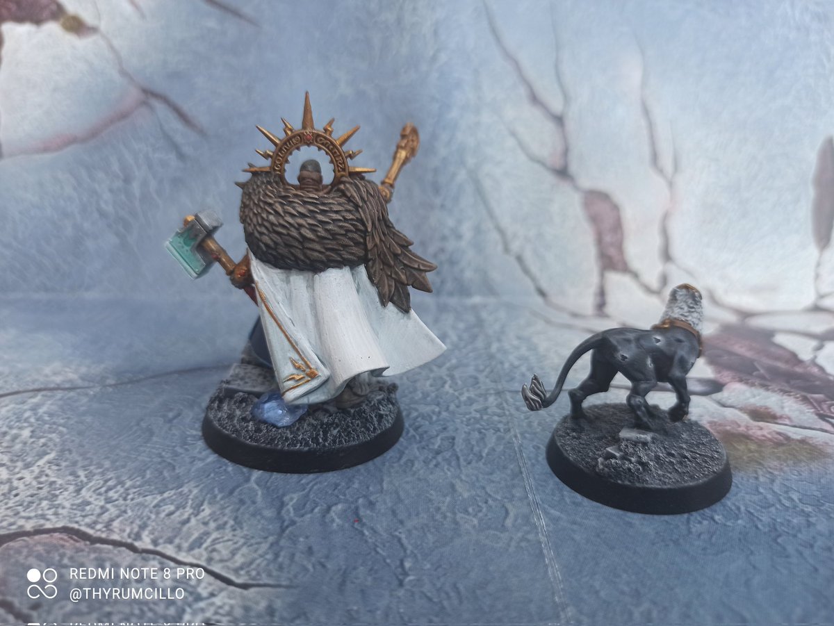 thyrum_'s tweet photo. Para el grandísimo reto de la comunidad que es #Holyo os dejo al nuevisimo Lord Imperitant y su perropollo que entra dentro de #1año12negro me ha encantado pintar esta mini! https://t.co/FRvHLOnZTq