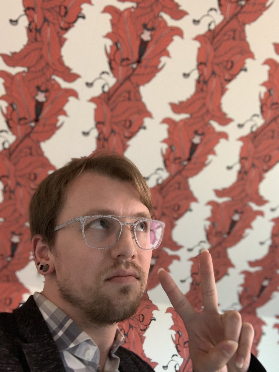 daniel_dudley's tweet photo. Finally made it out to @limelight_work and had to tech the requisite selfie in the bathroom. #remotework https://t.co/SA2W4PYoec