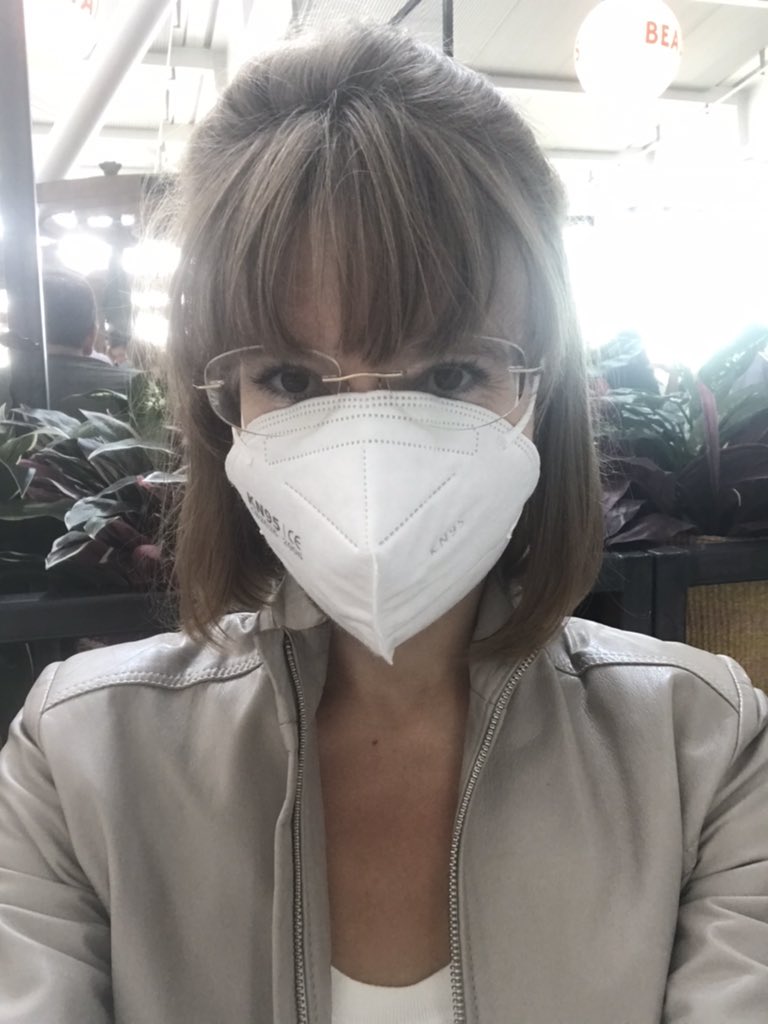 vkmocker's tweet image. “Once in a while you have to take a break &amp;amp; visit yourself”. Well, we’re en route to hug our families again after not seeing them in over a year. Plus start our #holidayroutine:
📱phone &amp;amp; latop stay off 
🌈 go somewhere with loads of colours 
🍉 eat loads of water melon 

🙋🏼‍♀️