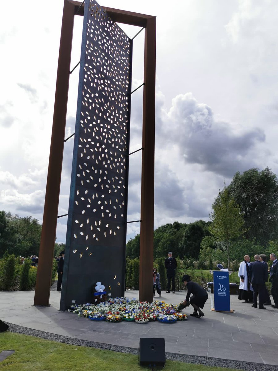 ACCRKirk's tweet photo. Honoured to represent Gloucestershire Constabulary at the dedication of the new UK Police Memorial at the National Arboretum. I laid a wreath at the memorial and later a wreath at the Gloucestershire tree with our cadets. @Glos_Police @GlosPolCadets https://t.co/5czYvHa9oc