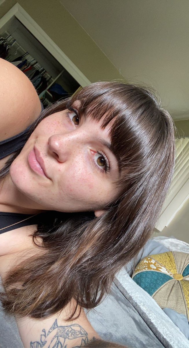 hold me closer tiny dancer 💛🦋