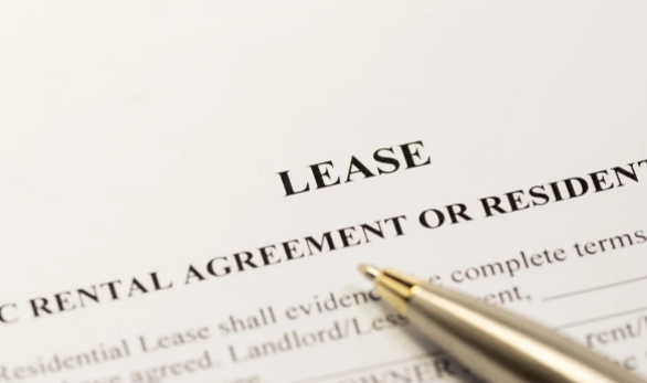 vailattorney's tweet photo. Leases can be complicated agreements to negotiate. While each deal is different, there are some situations that arise repeatedly. Here is a list of 5 common mistakes that are ignored or overlooked in preparing a lease: https://t.co/MCLcS0Afuf https://t.co/gZnSeLakbg