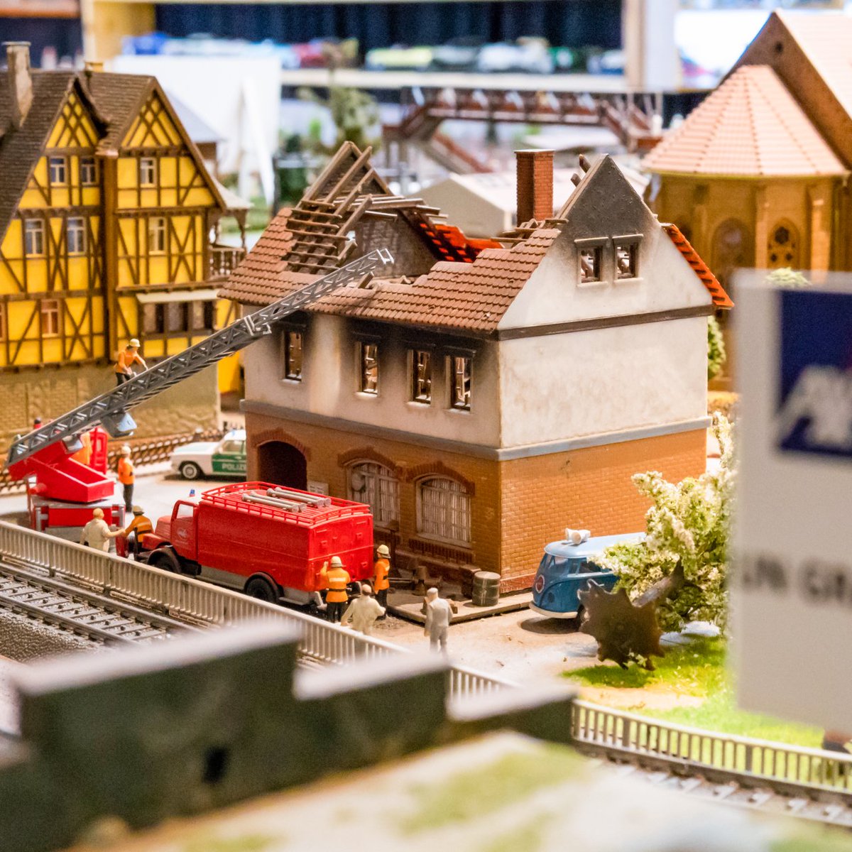 Tarrada Assegurances AXA tweet media