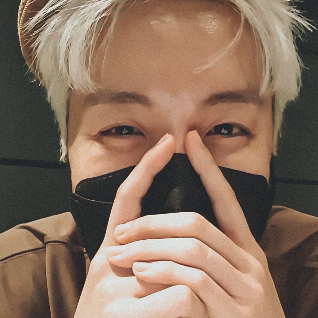 1kore_m's tweet photo. #jhopebeoktarmylovesyousomuch #turkarmy https://t.co/L33rUMflx4