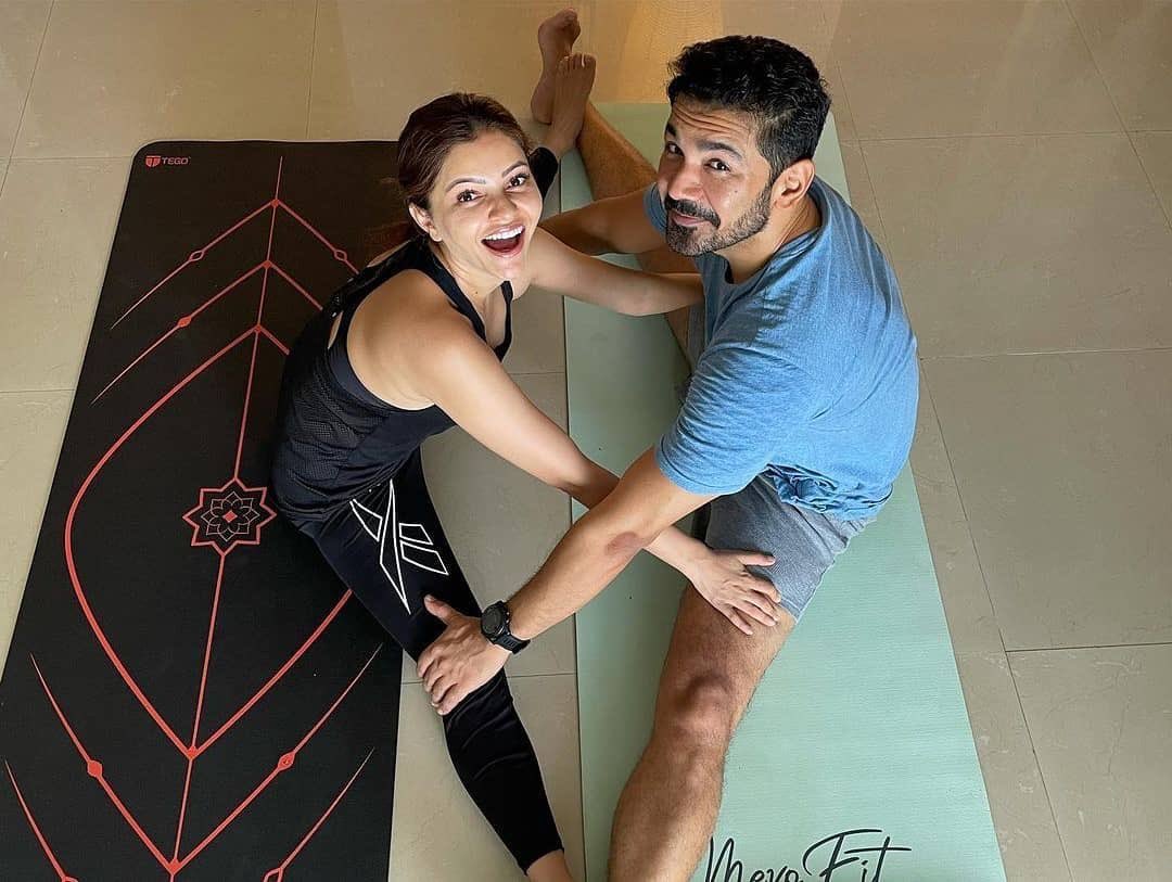 fashndfit's tweet photo. We are getting some awesome inspirations on couple fitness goals from Rubina and @ashukla09 
.
#fitness #for #fitnessmotivation #fitnessjourney #couplegoals #couplefitness #couplefit #yoga #coupleyoga #yogalove #rubinadilaik #abhinavshukla #rubinav #rubiholics #kkk11 #bb14 https://t.co/jwSdeSrlDz