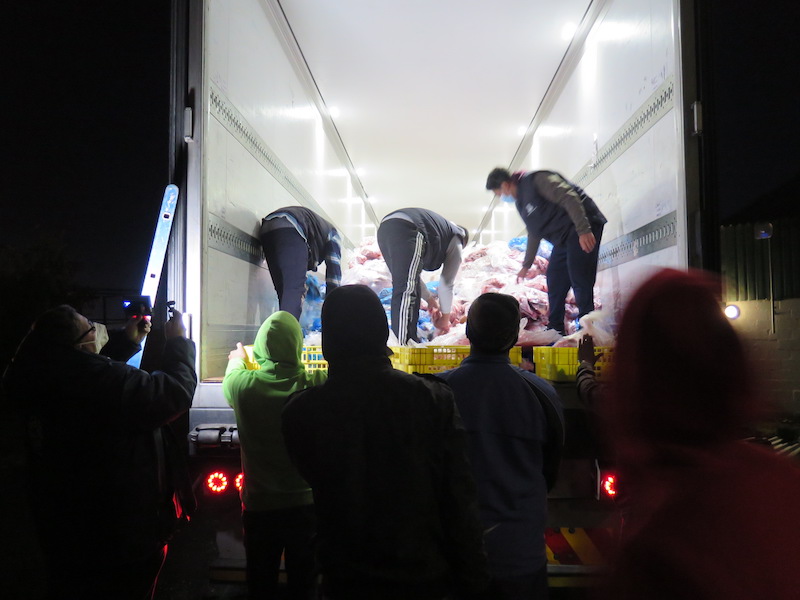awqafsa's tweet photo. Behind the scenes of the #ShareTheCare Qurbani campaign.
The Qurbani meat and food provisions provided relief to communities who have faced immense hardship due to the ongoing COVID-19 pandemic.
#awqafsa #diyanet #mjc #mealsa #idp #turksay #turkishconsulgeneral https://t.co/D5l1JIXHIq