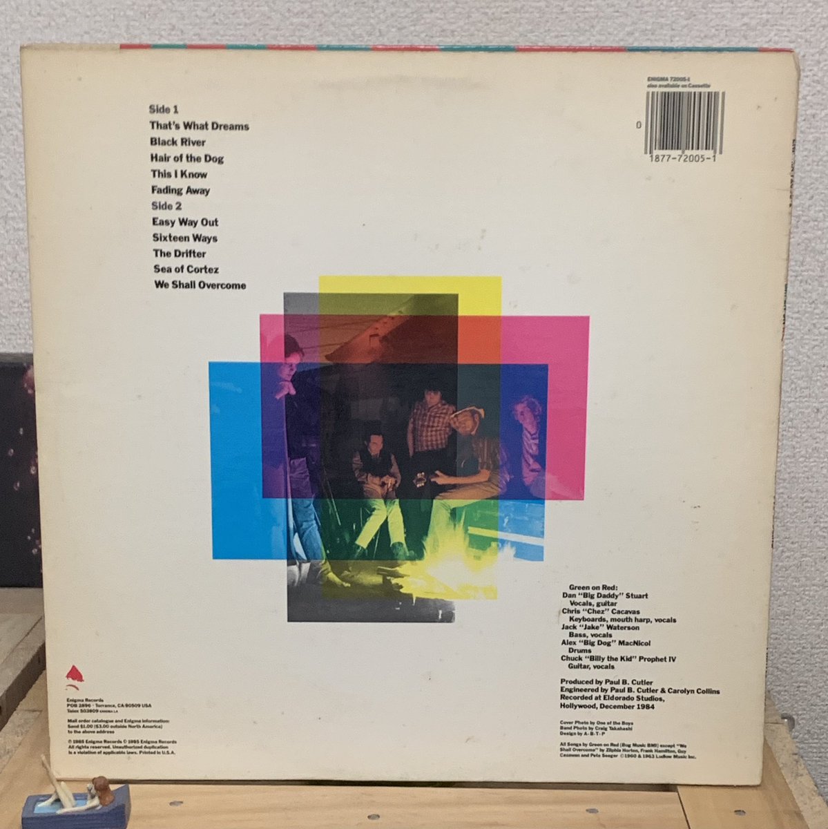 HAL_Osamu's tweet image. グリーン・オン・レッドの3rd
カントリーを取り入れ出してニール・ヤングを思わせるアルバム
ウィルコとかに影響与えたんじゃないか⁈

ペイズリー・アンダーグランドの中ではちょっとダーティーな雰囲気で好きだったなぁ

#GreenOnRed  
#GasFoodLodging (1985)