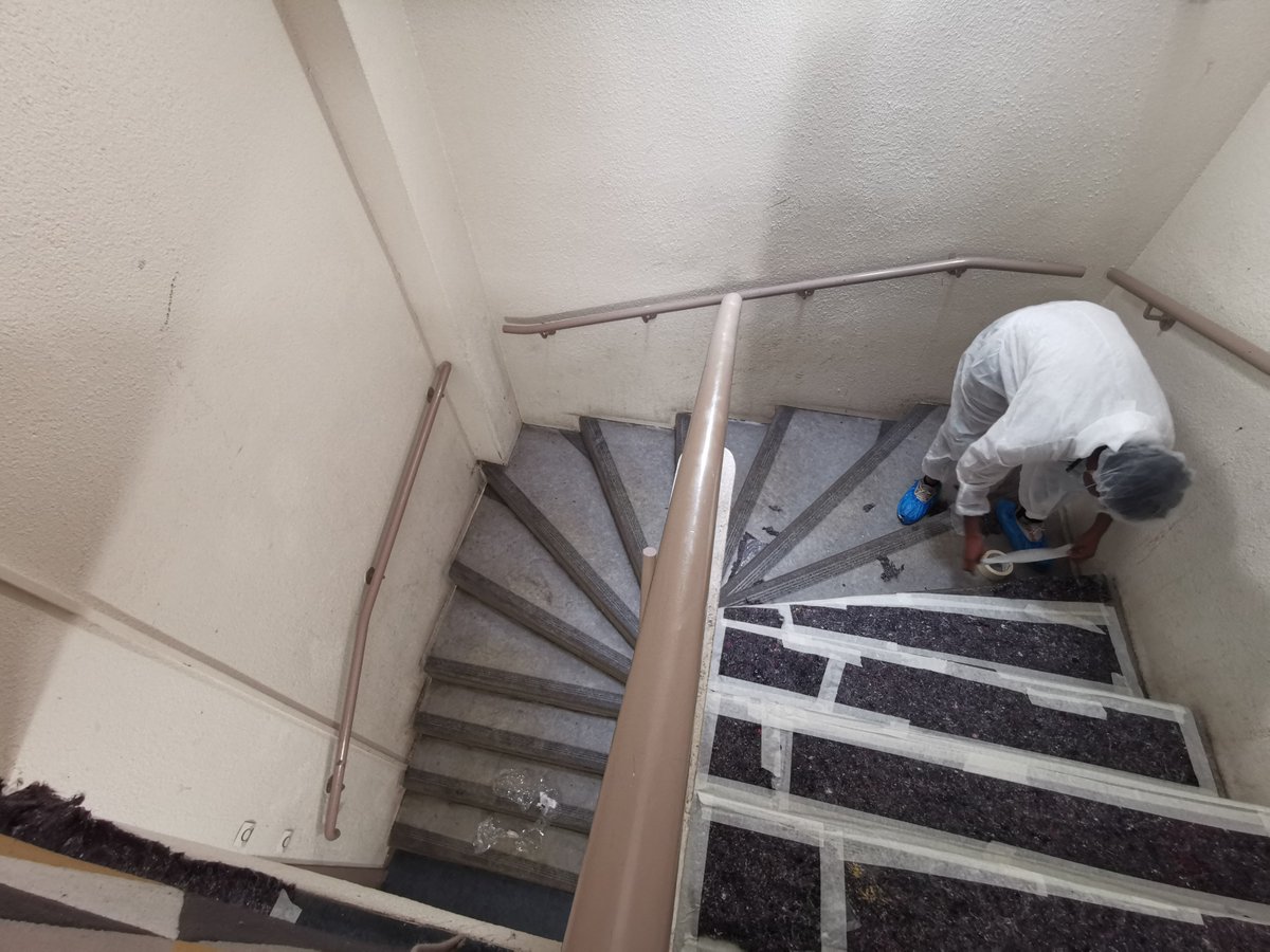 ApesDsu's tweet photo. #Chantierinsertion du 19 au 23 juillet à #Gennevilliers encadré par la mission locale sur un patrimoine de @Erigereofficiel @ApesDsu. Bravo aux 4 jeunes qui ont remis en peinture halls, escaliers à la grande satisfaction des locataires qui leur ont réservé un accueil chaleureux! https://t.co/6tKsvCxzCQ