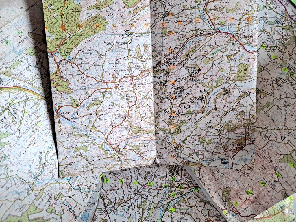 MrM_Hughes's tweet photo. Having a sort out and come across 3 boxes of @OrdnanceSurvey maps from my co-driver/navigator days...when you live and breath being #geographyteacher 😂😂😂 #maplife https://t.co/XONwQ55QZJ