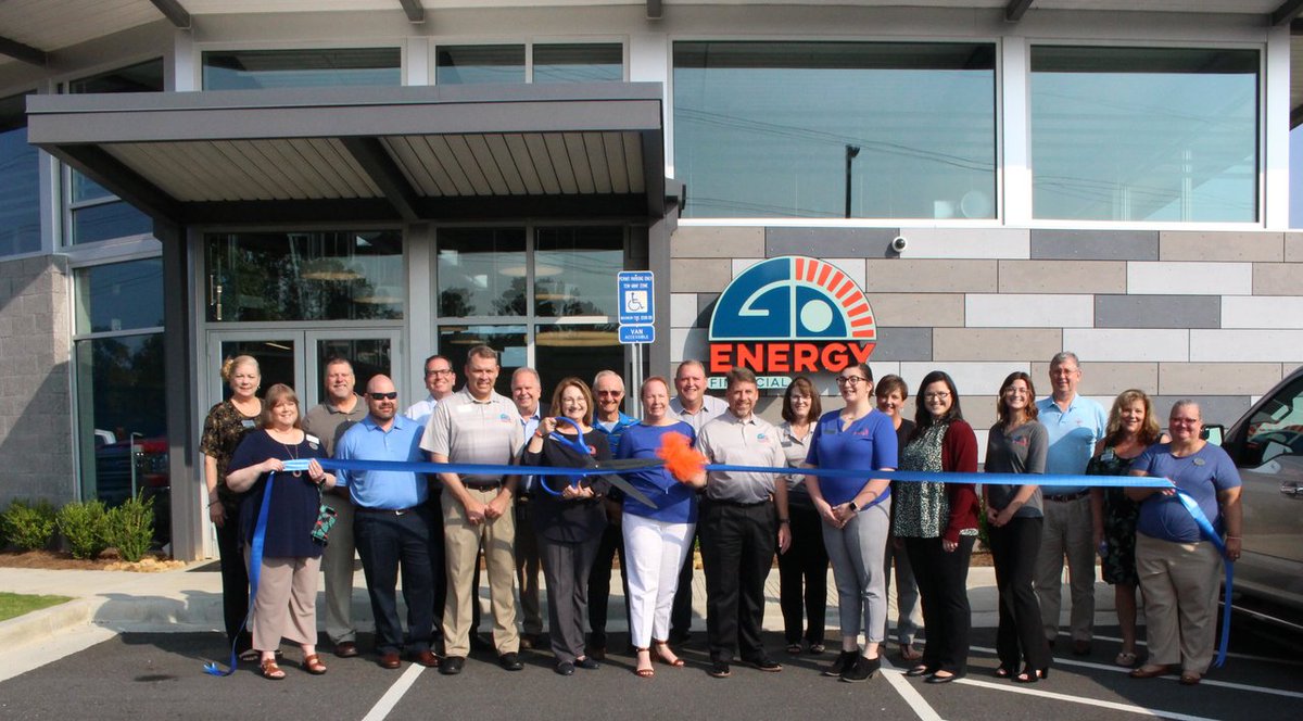 GoEnergyFin's tweet image. Monday, we celebrated our newest branch at #DallasGA with a ribbon-cutting! Thanks to the @PauldingChambga for joining &amp;amp; Blueberries Bakery for the tasty breakfast spread. Stop by to check out the new #EastPaulding branch. bit.ly/3i6UjzC