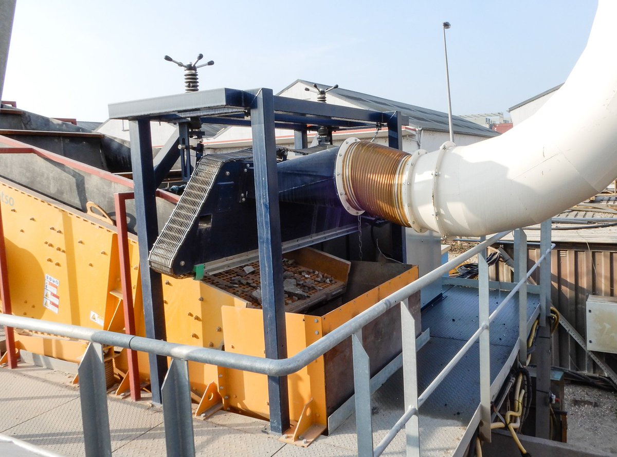 Did you know one of the main benefits of the Air Magnet is a quick installation? The Air Magnet can be fitted with mobile sorting lines or easily installed into an existing stationary time with little downtime. Learn more here: buff.ly/3sygBMC