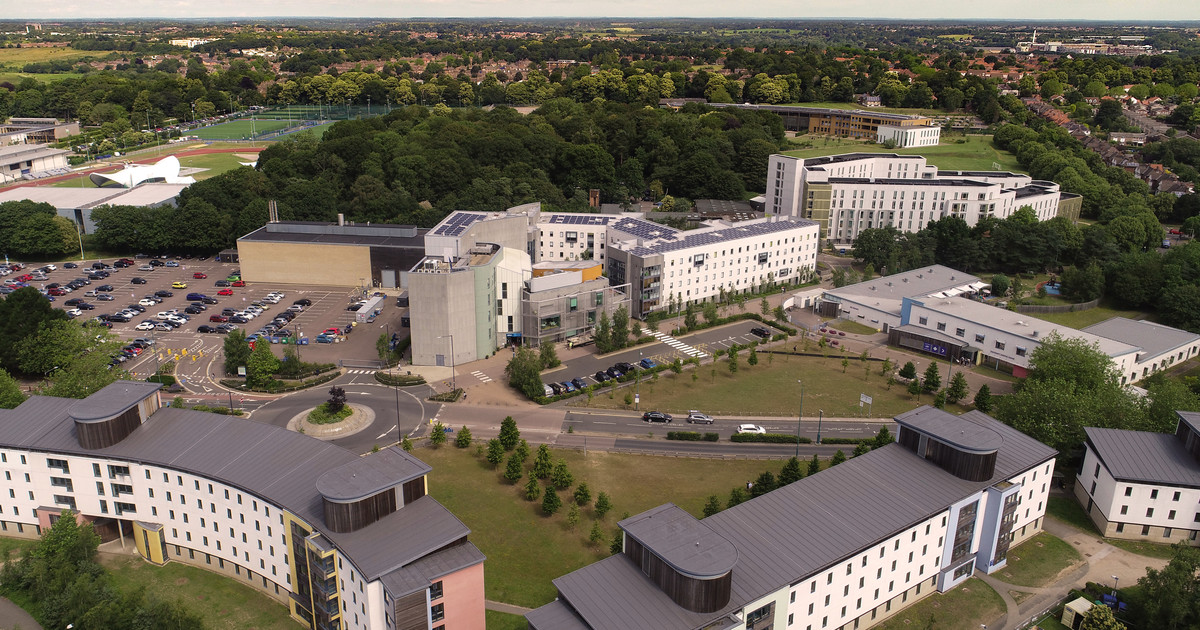 University of East Anglia / بالعربي tweet media