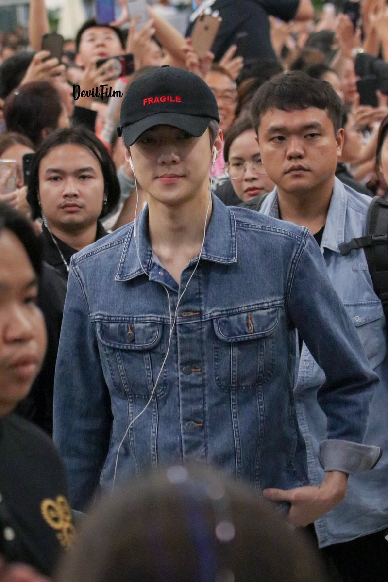 sehunpicture's tweet photo. #세훈 #SEHUN https://t.co/zSNpRlngbG