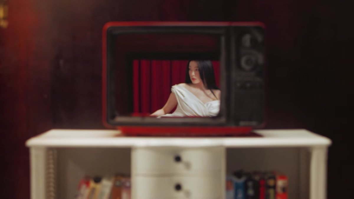 joyisthetics's tweet photo. MODEL IRENE??????? https://t.co/T1ZPe9qNUM