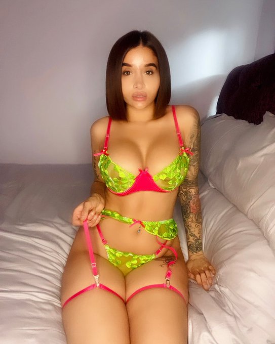 💕 @Luxlingeries https://t.co/wx6TX7DMF6<a class="tags" target="_blank" title="On Twitter" href="/?out=eyJ0eXAiOiJKV1QiLCJhbGciOiJIUzUxMiJ9.eyJpYXQiOjE3MjA2Mzk5MTksImlzcyI6InR3cG9ybnN0YXJzLmNvbSIsIm5iZiI6MTcyMDYzOTkxOSwiZXhwIjoxNzUyMTc1OTE5LCJyZWRpcmVjdF91cmwiOiJodHRwczovL3R3aXR0ZXIuY29tL0x1eGxpbmdlcmllcyJ9.Hrm38G4_z6e9i7-Bd4_l_E5fFcCmOJh1wwVvYooPAfc6FbkZD0Ae-MvCkz92u4p8lBzYonos8jn6ifEEH-b2hQ">@Luxlingeries</a>