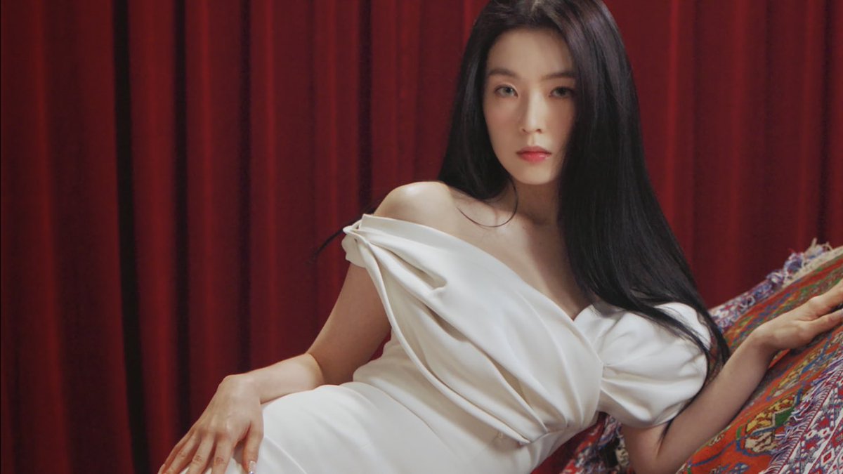 tiny__rene's tweet image. she is insane 😭

Our Queen IRENE
#Queens_Irene