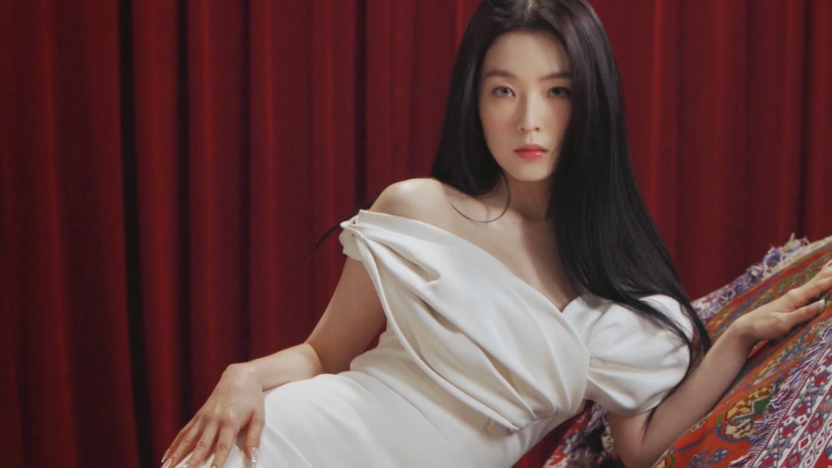 สวยมากกกก ไอรีนสวยมากกก เหมือนรู้ว่าตัวเองมาคอนเท้นแนวพีเรียดแล้วปัง ละมากับเพลง Perfect10 โอ้ย คุณหญิงคุณนาย ท่านหญิงเบ คุณพี่หญิงไอรีน อยู่ไม่ได้แล้ว หนุอยู่ไม่ได้แล้ววววว #IRENE