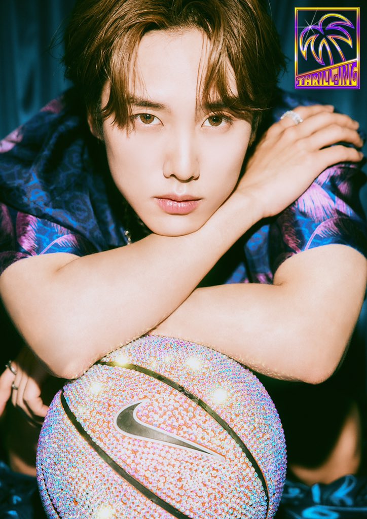 jcbthings's tweet image. SPLASH BANG KICK 

#제이콥 #더보이즈