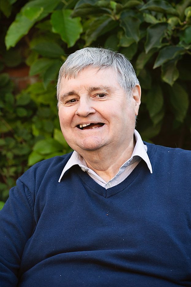 AgeUKOxon's tweet photo. Malcolm exercises at home every day. His top tips to get active? "Start gently and try a different range of activities and see what suits you best. Try not to get discouraged, keep going, keep trying and find what works for you.”

#everymovementmatters https://t.co/mOxpjXzwc7