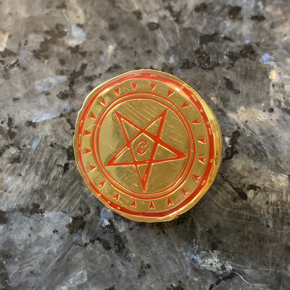 arcanistslab's tweet photo. The pin perks for our Tarot VI campaign just arrived from the manufacturer and they are 🏅 you can get one today and help us bring the show to life: https://t.co/NYAGGVNuGY https://t.co/rfxb4YggD1